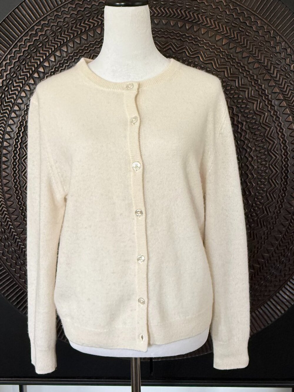 C by Bloomingdales 100% Cashmere Cardigan Ivory Cream Size L Button Front Cozy